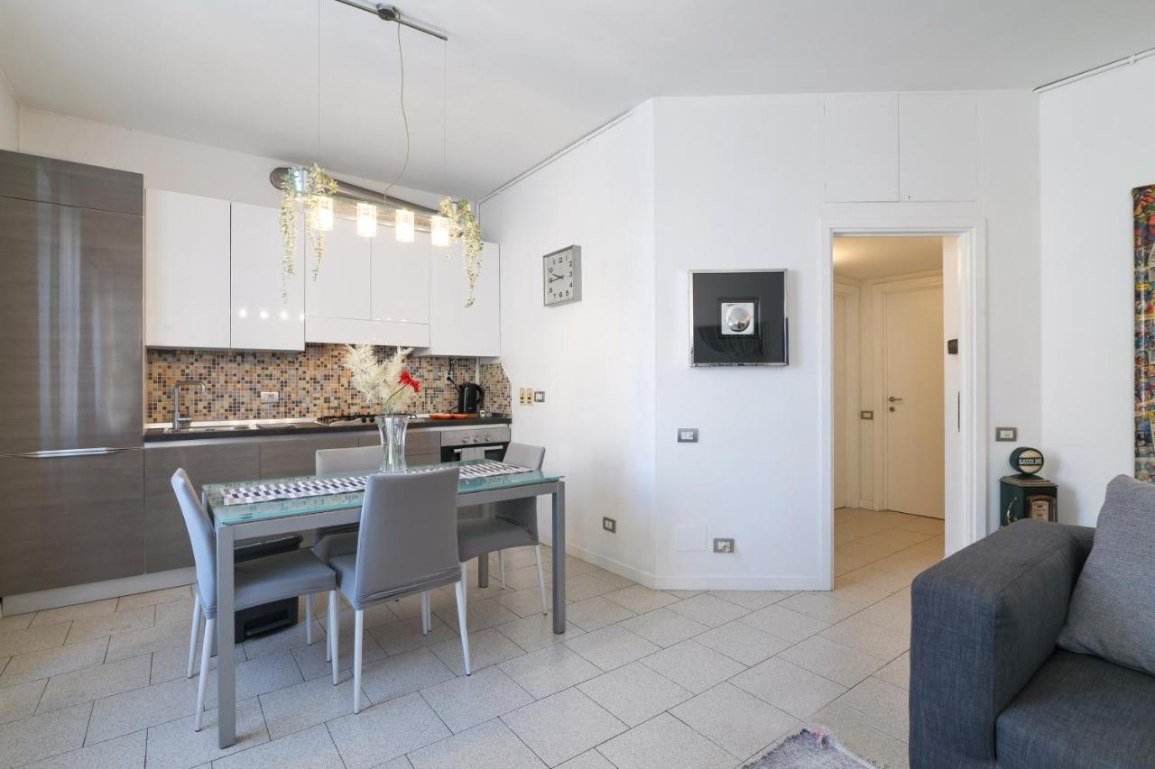 Appartamento Primopiano - Battaglia A Milano Esterno foto